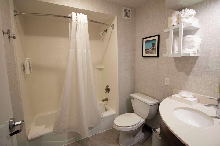 Hampton Inn Kent / Akron Area