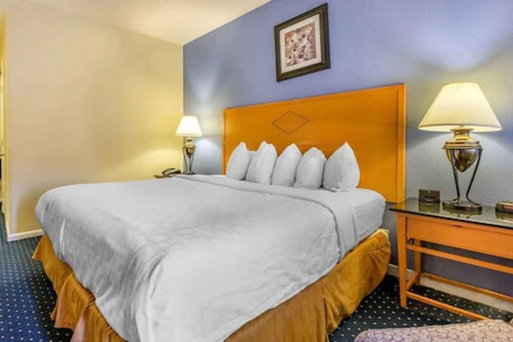 Inn at Lebanon - Hershey & Manheim area