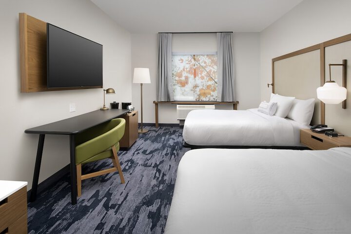 Room 15 of 34