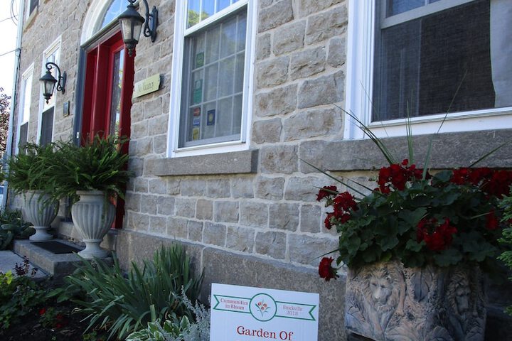 Sir Isaac Brock B & B Luxury Suites