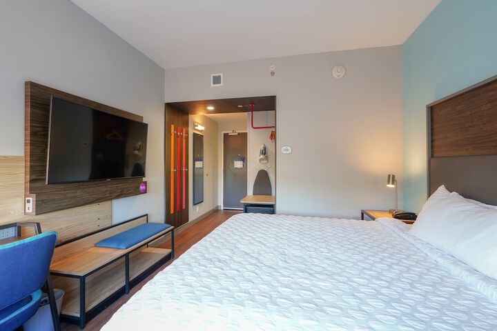 Room 25 of 52