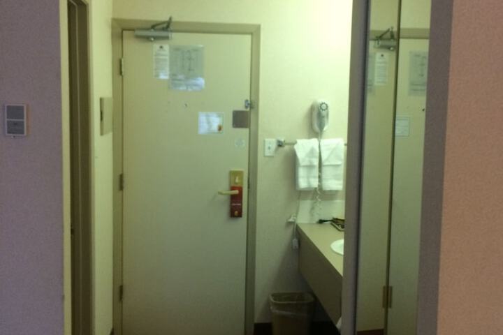 Room 49 of 96
