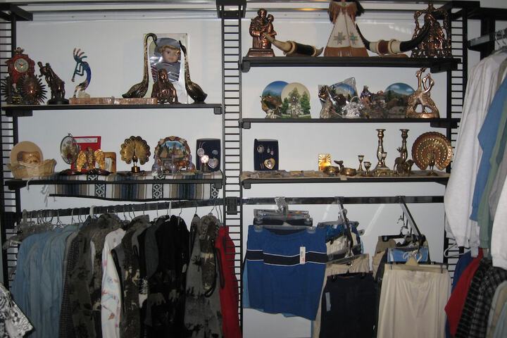 Gift Shop 25 of 30