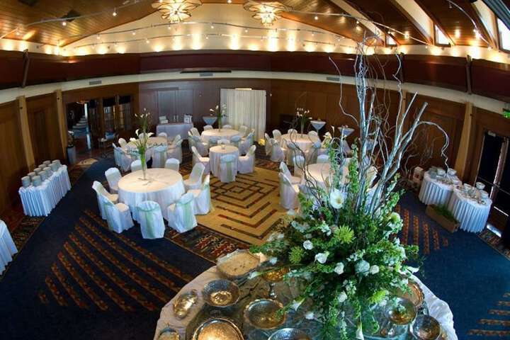 Ballroom/Hall 58 of 79