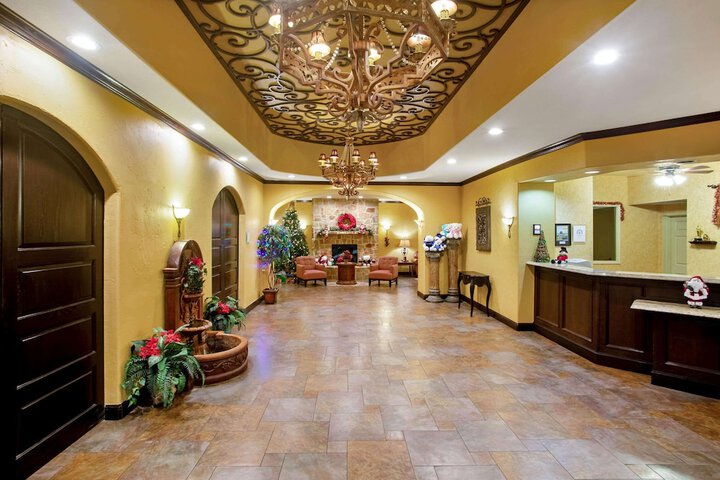 Hotel Interior 28 of 100