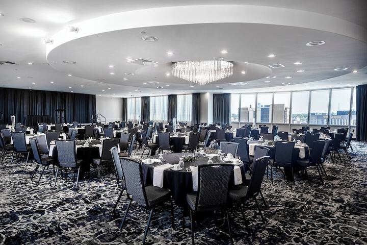Holiday Inn Sioux Falls-City Centre by IHG
