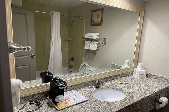Room 44 of 52