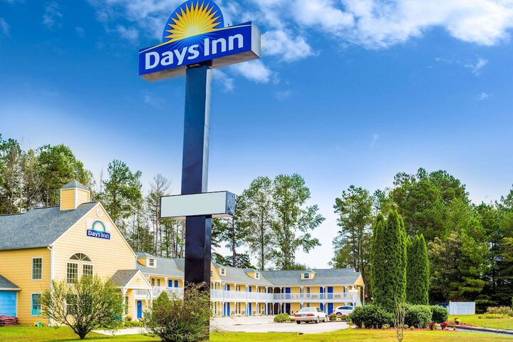 Days Inn by Wyndham Cornelia