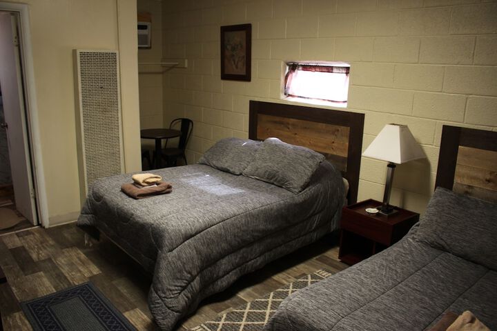Room 21 of 73