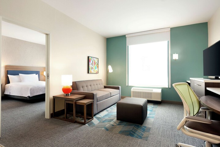 Room 38 of 53