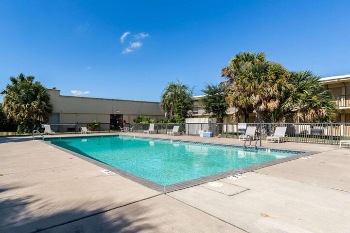 Econo Lodge Baytown