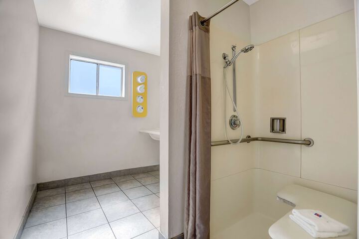 Motel 6 Fort Bragg CA