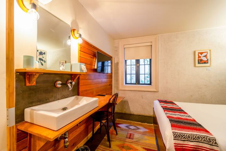 Room 21 of 51