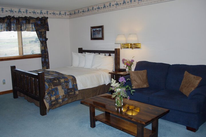 Room 10 of 51