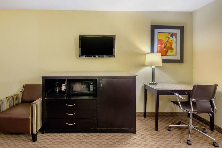 Room 29 of 42
