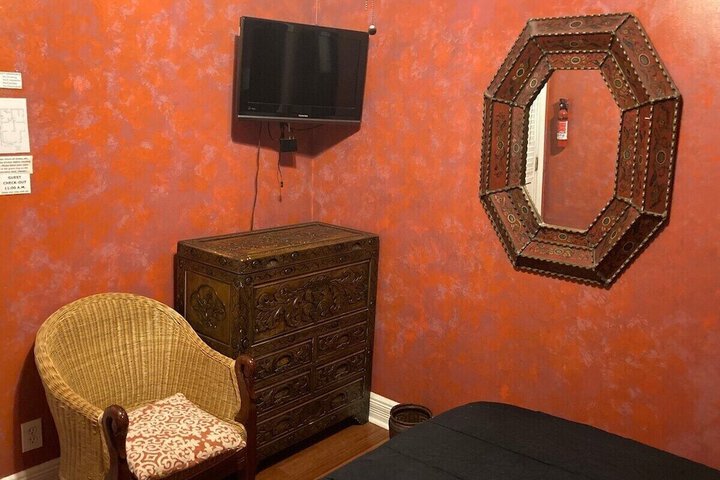 Room 75 of 102