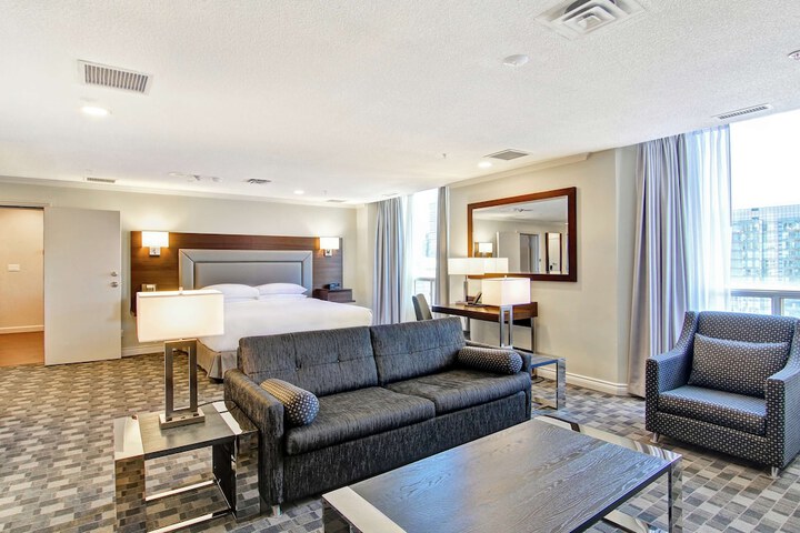 Room 52 of 116