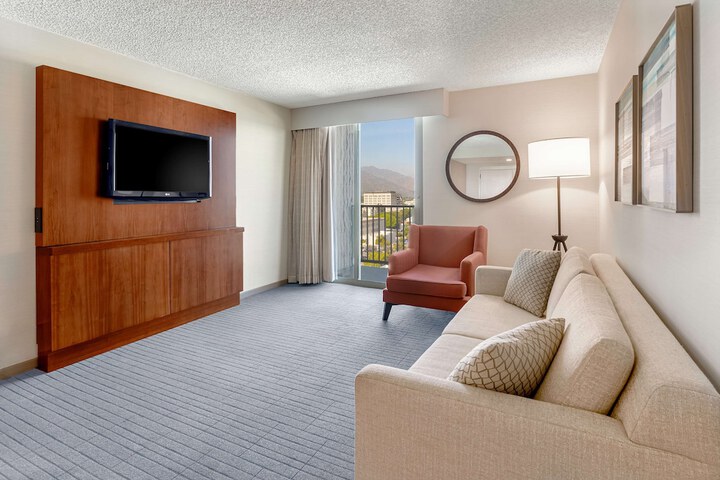 Room 14 of 49
