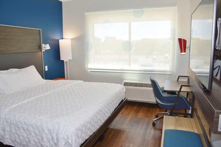 Room 12 of 35