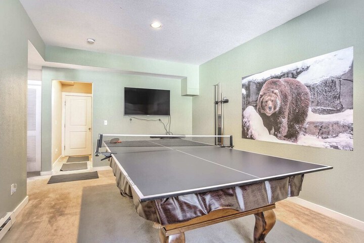 4bdhot Tubping Pong Pool Table, Gymmnt Retreat