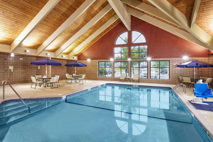 Pool 4 of 32