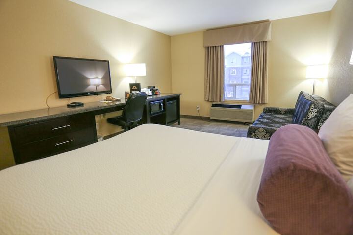 Room 71 of 80