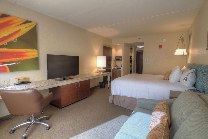 Room 25 of 85