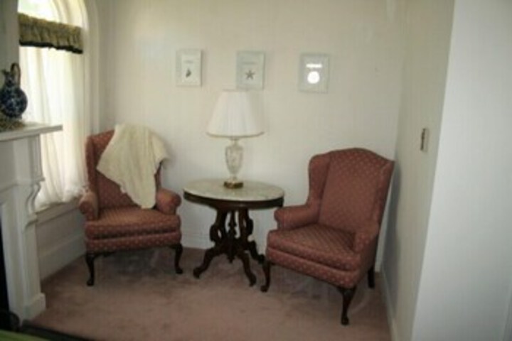 Summerhill Bed & Breakfast