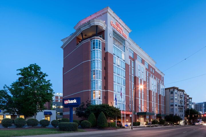 Hotel 4 of 82