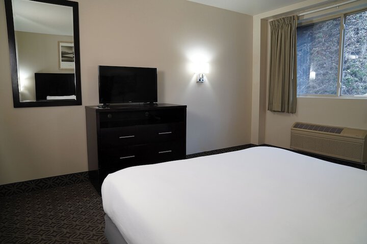 Room 12 of 49