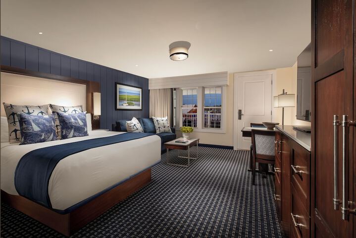 Hyannis Harbor Hotel