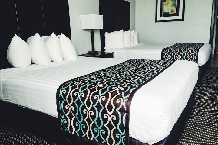 Room 14 of 24