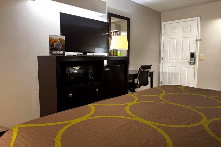 Super 8 by Wyndham Alexander City