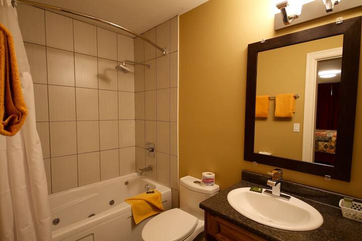 Room 16 of 38