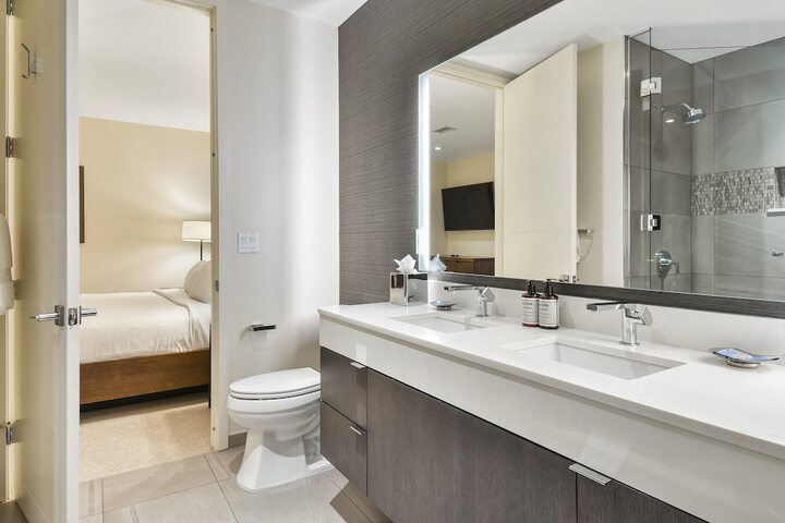 Room 106 of 187