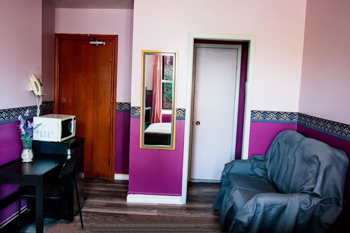 Room 7 of 36