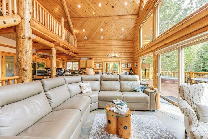 Mountain Cabin w / Hot Tub: 4 Mi to Shaver Lake!