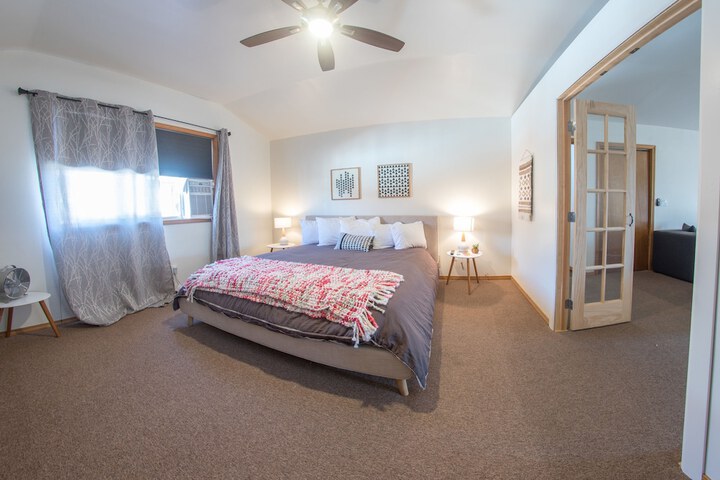 Room 33 of 39