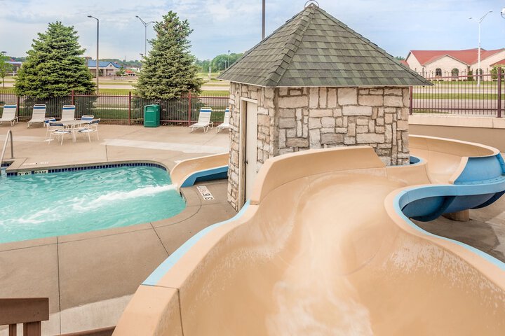 Pool 13 of 59