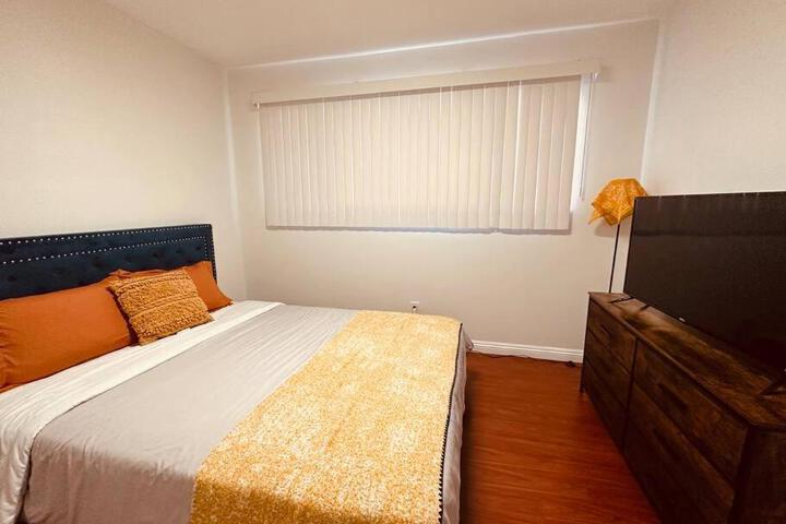 Charming 3BR Retreat near Disneyland Downtown LA!