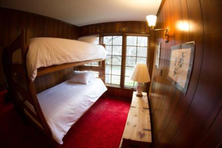 Knapps Creek Trout Lodge