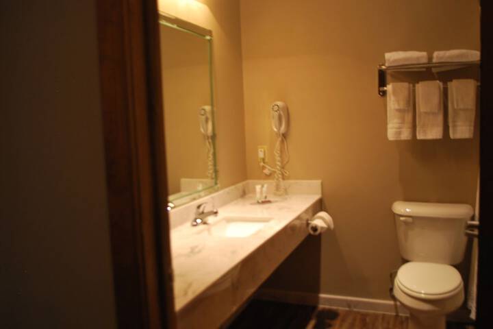 Room 13 of 19
