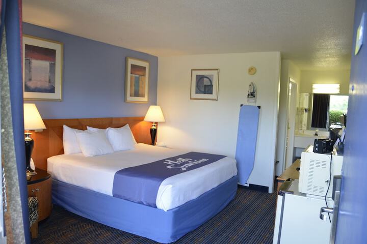 Room 29 of 75