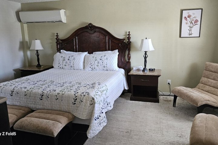 Room 22 of 38