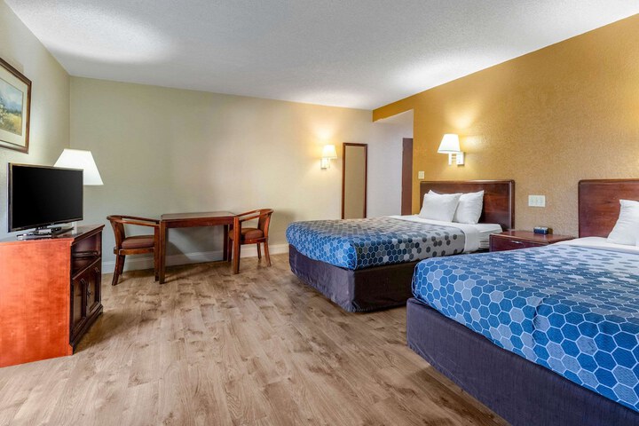 Room 28 of 70