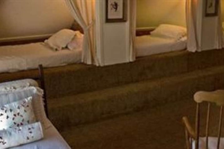 Arlingtons West Mountain Inn