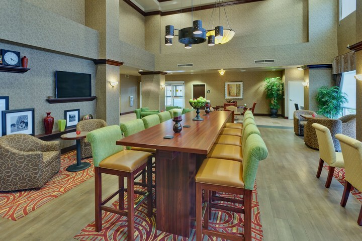 Room 10 of 24