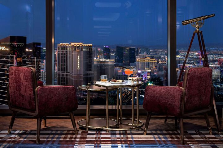 Lounge 101 of 126