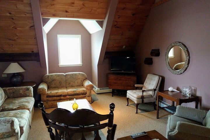 Room 12 of 34