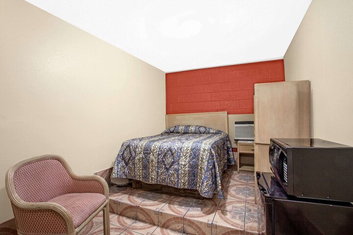Knights Inn Wildersville